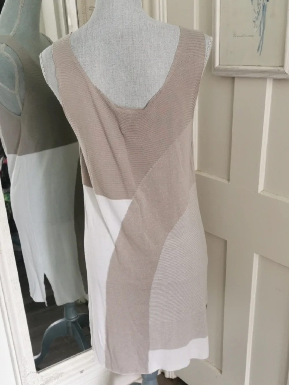 NWT Womens Bohochic Sleeveless Two Tone Beachy Colorblock Dress. Size M - Picture 3 of 6